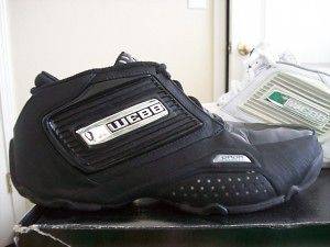   DADA shoes B/NEW~men size11.5~Bask​etball~Jordan/​Kobe/Payton