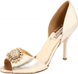   Mischka bridal platium leather Lacie Pump DOsay heels 7.5 $215