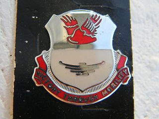 US Army 169th Maintenance BN DI DUI unit insignia hat crest pin G 23