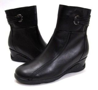 BLONDO CANADA WOMENS CLAUDIA ANKLE BOOT BLACK LEATHER US SIZE 9.5 EUR 