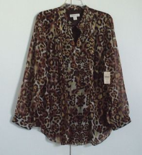 animal print blouse 2x in Tops & Blouses
