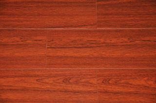 Laminate Wood Flooring in Tile & Flooring