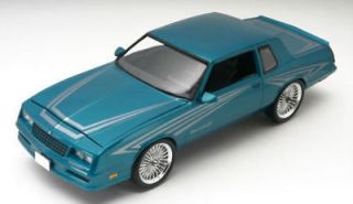 plastic model car kits in Models & Kits