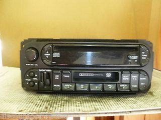 02 06 Dodge Chrysler Jeep 22 pin Radio Cd Cassette Player P56038555AJ