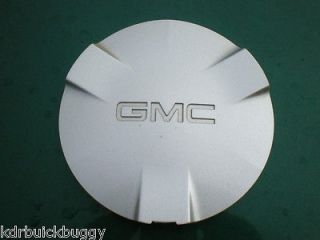 2002   2003 GMC Envoy XL Silver OEM Center Cap P/N 9593388