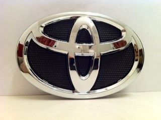 toyota camry grill emblem in Decals, Emblems, & Detailing
