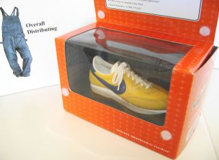   Commemorative Footwear Statue LDV LE 401/6700 by Bowen Designs NIB