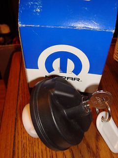   Mopar Locking Gas Cap For Jeep Patriot in Box with Keys (Fits Jeep