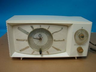 Westinghouse Tube Clock Radio Model H816L5 White Plastic TV Space Age 
