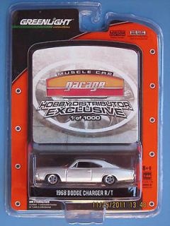   MCG HOBBY EXCLUSIVE 1968 DODGE CHARGER R/T   PEARL WHITE FINISH