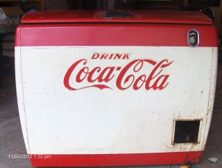 1960s coke machine