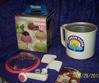 Chillfast Donvier Ice Cream/ Yogurt Maker 2 Pint Hand Crank Non 