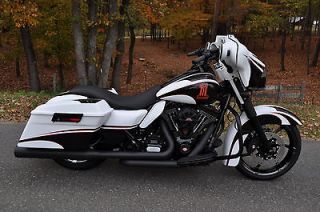 Harley Davidson  Touring 2012 STREET GLIDE CUSTOM **STUNNING** $14K 