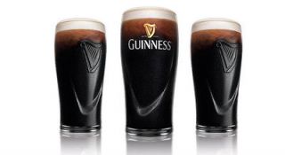 Guinness Pint Glasses Set of 4   New 2011 Design