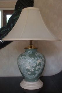 Ginger Jar Porcelain Pottery Table Lamp Wooden Base with White Shade 