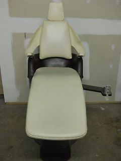 Royal Acceptable Dental Chair (All Functional) Used Dental Equipment
