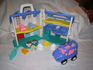 fisher price little people sweet sounds house in Dollhouses