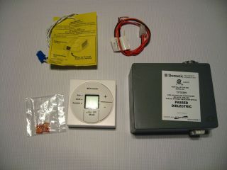 Dometic Single Zone LCD Thermostat / Control Kit   White   3313191 