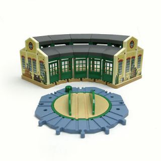 NEW IN BOX Thomas Tank Engine TIDMOUTH SHEDS ROUNDHOUSE Wooden