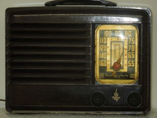 Antique Vintage 1940 Emerson Model 301 Table Radio