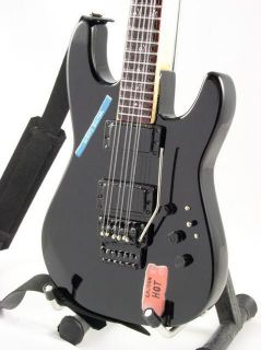 Miniature Guitar KIRK HAMMETT Metallica ESP KH 2 & Strp