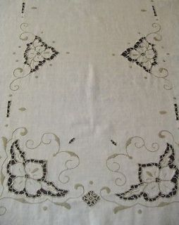 VINTAGE CUTWORK EMBROIDERED TABLECLOTH in Linens & Textiles (1930 Now 