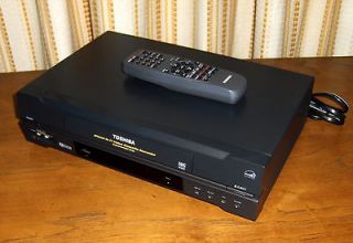   522 VHS VCR STEREO 4 HEAD WITH REMOTE VIDEO CASSETTE RECORDER