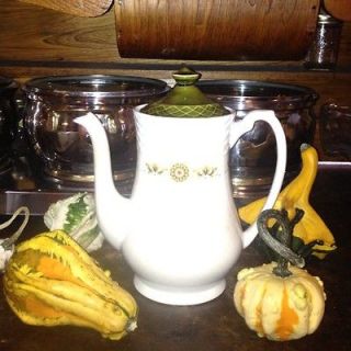   England Gold Medallion ENOCH Wedgewood Tunstall LTD Tea Coffee Pot