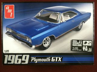 AMT 1969 Plymouth GTX 1/25 Scale Plastic Model Car Kit 686