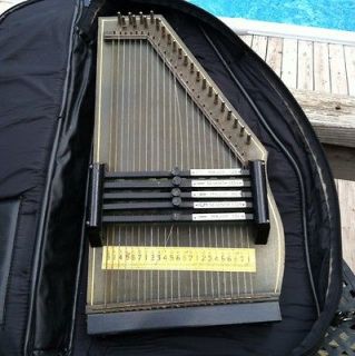 Antique Or Vintage Autoharp Green And Soft Case Included