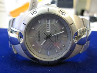 Mens Armitron Silver Tone Date Wrist Watch R38