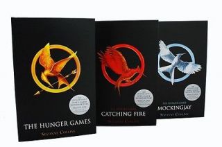 NEW The Hunger Games Trilogy Set Classic by Suzanne Collins (Paperback 