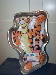   WINNIE THE POOH DISNEY PARTY CAKE PAN MOLD INSTRUCTIONS #2105 3001