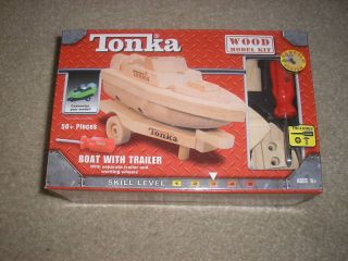 New Tonka Wood Model Kit Boat w/ Trailer 50+ Pieces