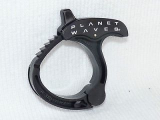 PLANET WAVES Cable Clamp MEDIUM Cord Organizer wires computers hdmi 