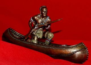 NATIVE AMERICAN RED INDIAN MOHAWK BRAVE & CANOE FIGURE Nemesis Now 