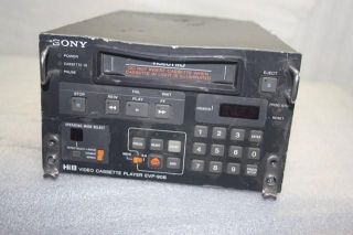 8mm video cassette player in Recorders & Players