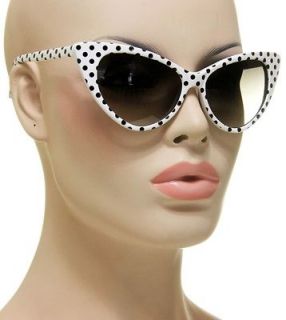 cat eye sunglasses in Vintage Accessories