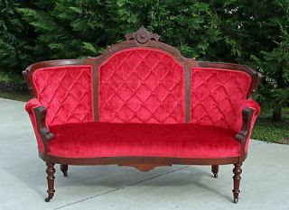 victorian settee in Sofas & Chaises