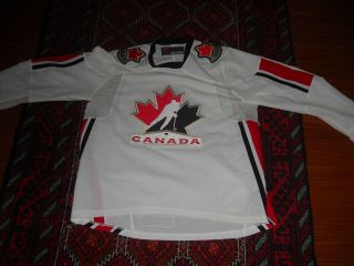 TEAM CANADA 2010 OLYMPICS NHL HOCKEY JERSEY SEWN ADULT SMALL NIKE