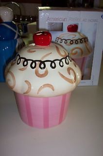 cupcake cookie jars in Collectibles