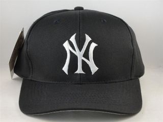 KIDS YOUTH SIZE MLB NEW YORK YANKEES VINTAGE SNAPBACK HAT CAP LOGO 
