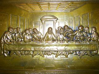 BRASS VINTAGE *LAST SUPPER* HANG UP PLAQUE WITH BACK CHAIN