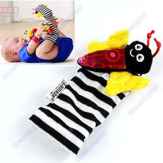 PCS New Baby Toys High Contrast Bee Foot Socks Rattles Feet Finder