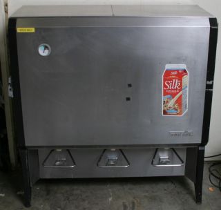 SilverKing Majestic SK18MAJ Beverage Cooler Milk Dispenser