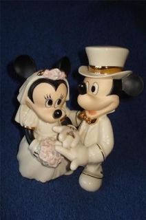 Lenox Disney Mickey Mouse and Minnies Dream wedding cake topper 24 
