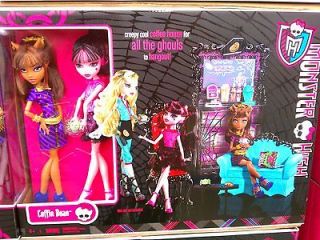 Monster High Costco Exclusive Coffin Bean Clawdeen Wolf Draculaura