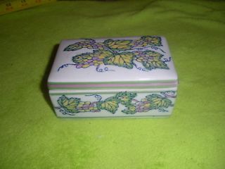 Ceramic Keepsake Box   Exclusively for Fifth Avenue Crystal LTD