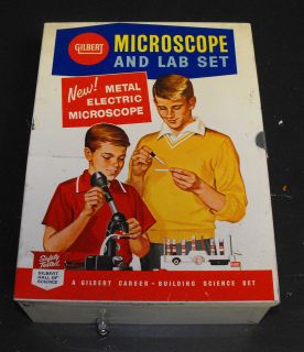 VINTAGE 1961 GILBERT METAL ELECTRIC MICROSCOPE AND LAB SET METAL CASE 
