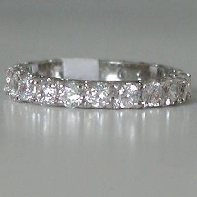 MUST SEE ROUND CUT CZ ETERNITY ANNIVERSARY RING SIZE 6